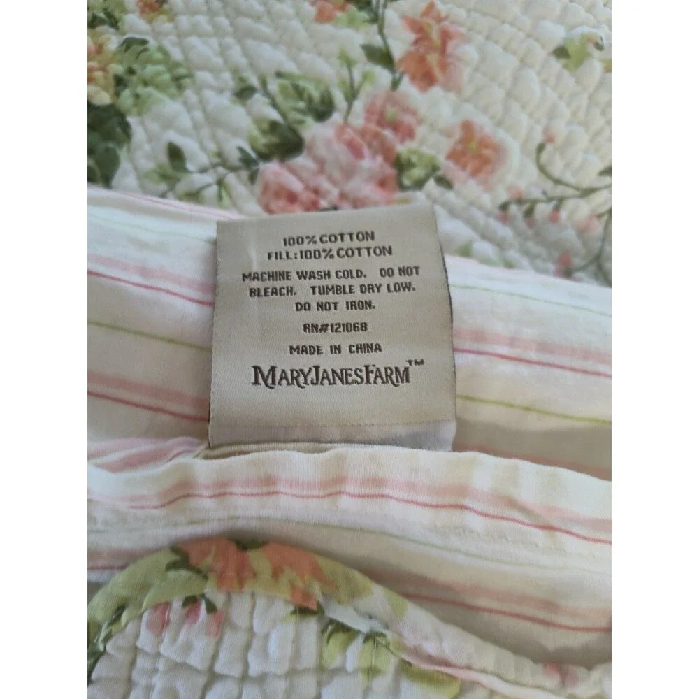 Mary Jane's Home Sweet Roses Fulll Quilt with 1 Sham 86